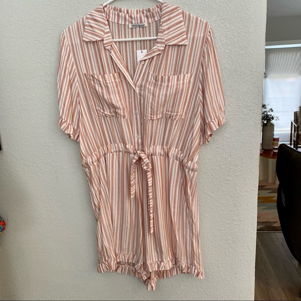 NWT OLIVIA GRAYE SZ S PINK/WHT  ROMPER W DRAWSTRIN